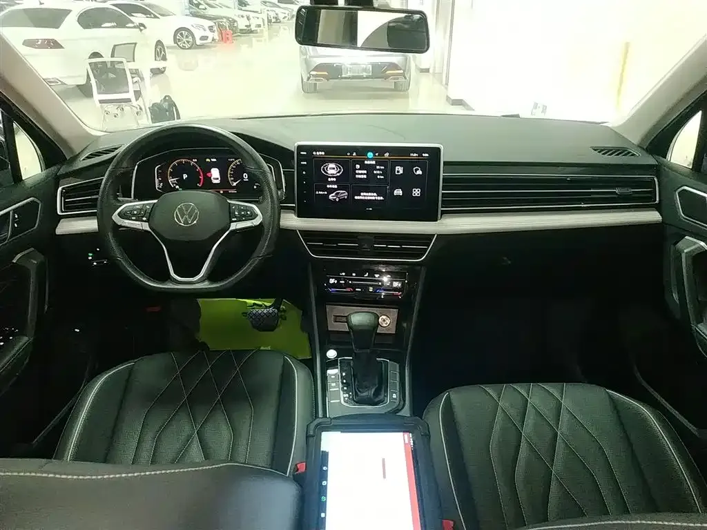 Volkswagen Tiguan L 2024 из CN, фото 10