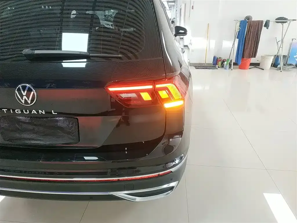 Volkswagen Tiguan L 2024 из CN, фото 8