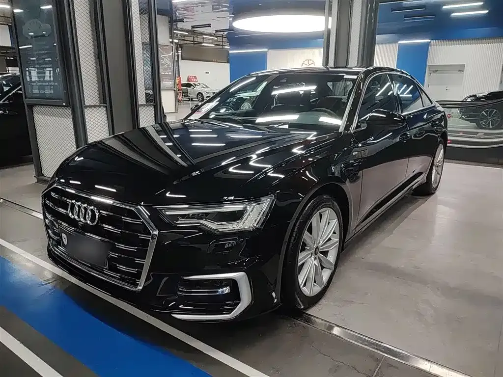 Audi A6L 2023 из CN, фото 1