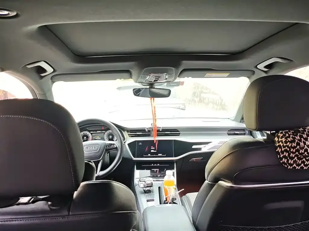 Audi A6L 2023 из CN, фото 9