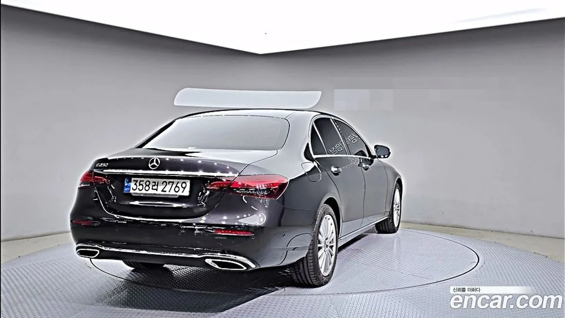 Mercedes-Benz E-Class 2022 из KR, фото 2