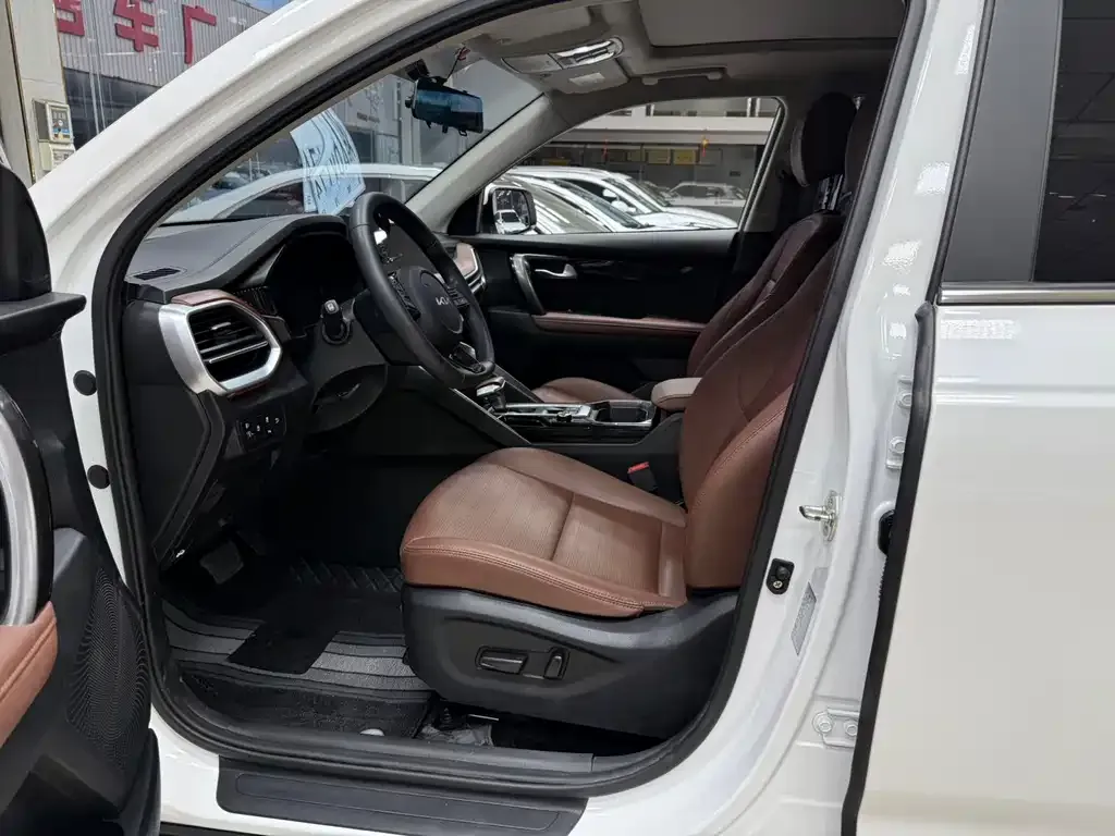 Kia Sportage 2022 из CN, фото 7