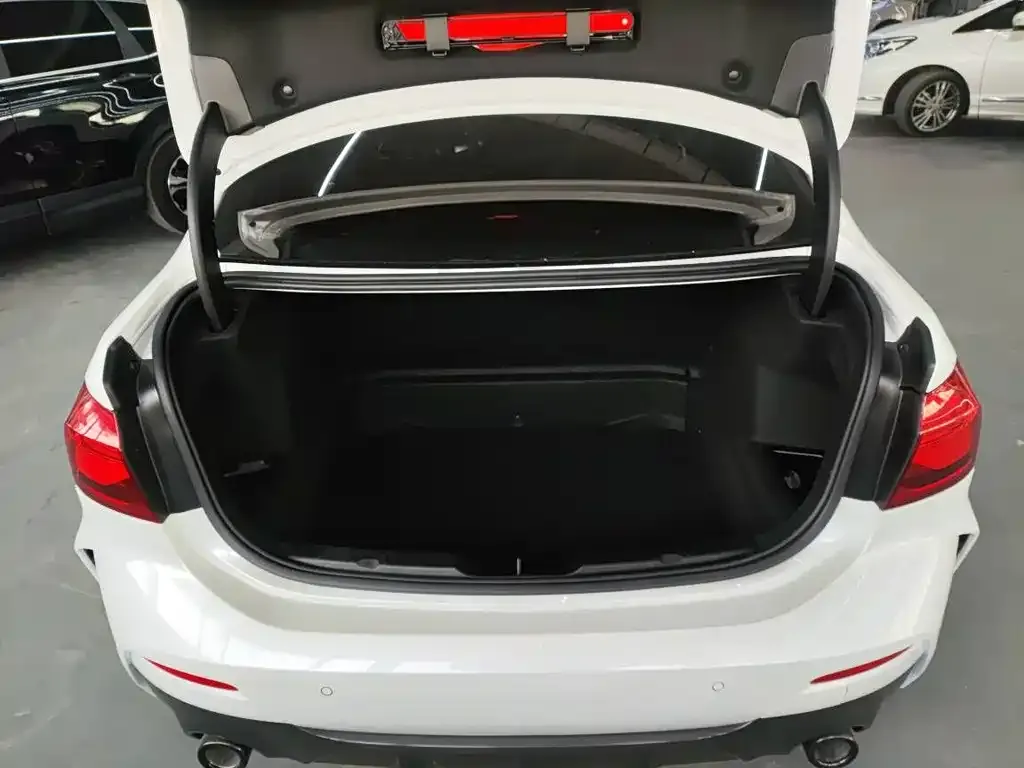 BMW 1 Series 2021 из CN, фото 7