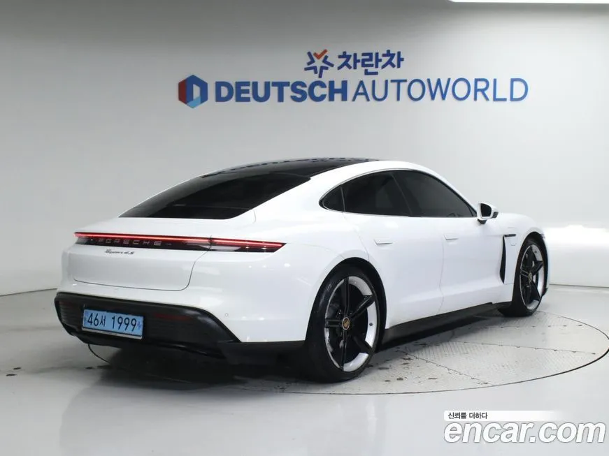 Porsche Taycan 2023 из KR, фото 2