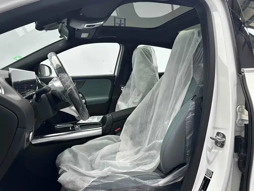 Mercedes-Benz EQA 2025 из CN, фото 10