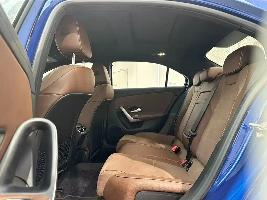 Mercedes-Benz A-Class — фото 10