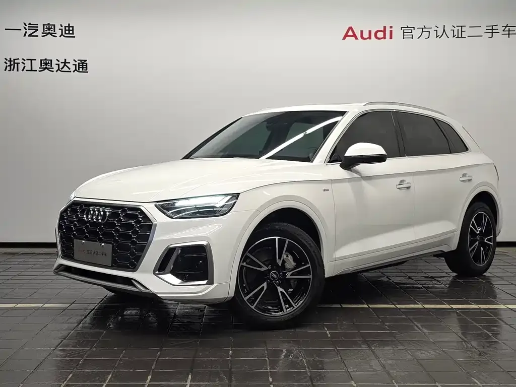 Audi Q5L 2022 из CN, фото 1