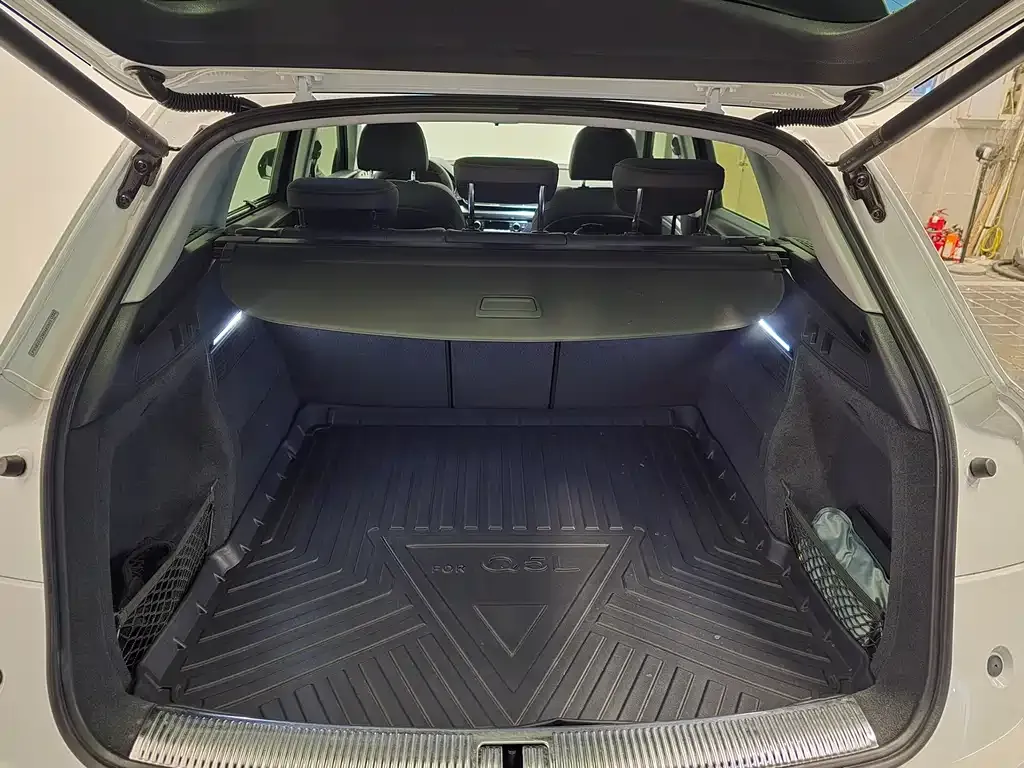 Audi Q5L 2022 из CN, фото 9