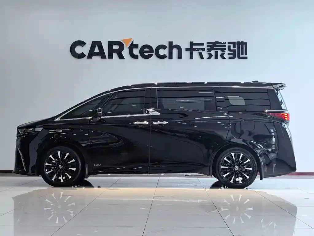 Toyota Alphard 2024 из CN, фото 5