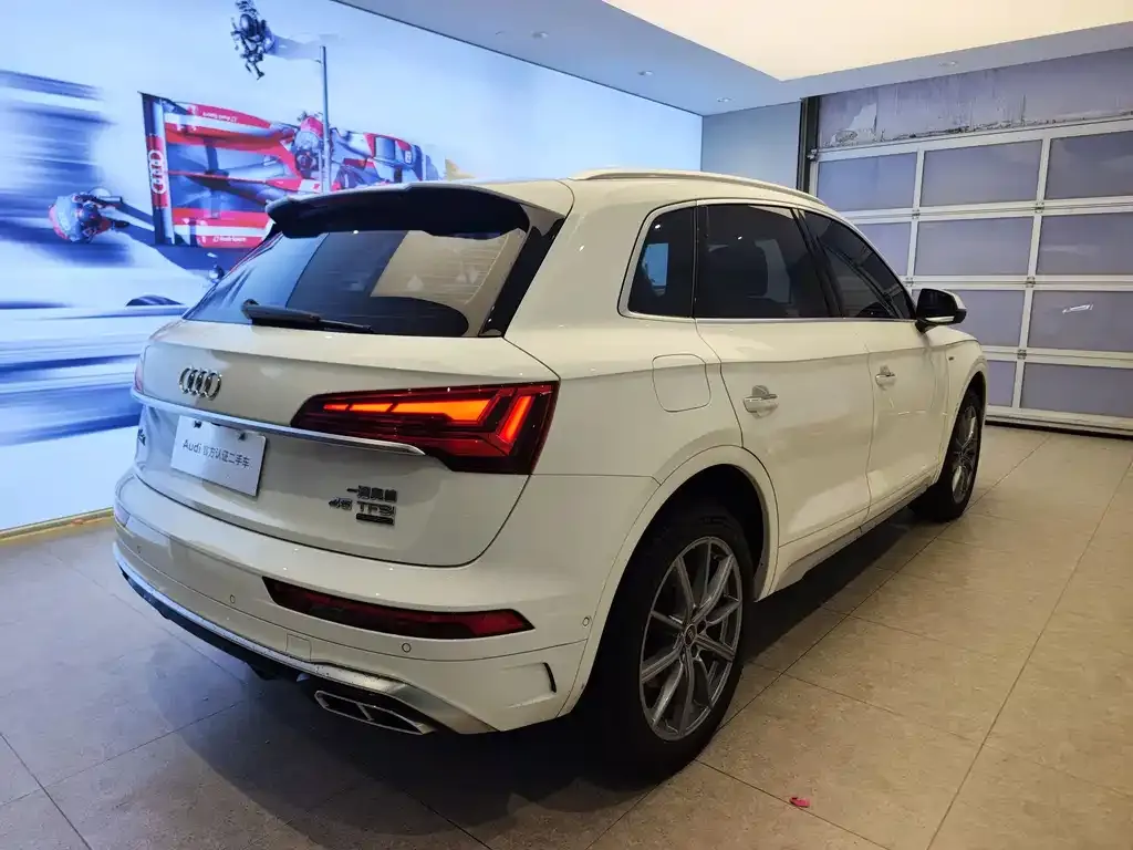 Audi Q5L 2023 из CN, фото 3