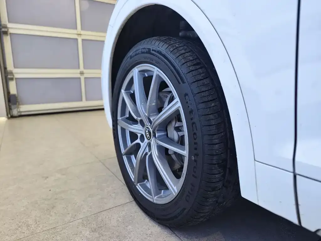 Audi Q5L 2023 из CN, фото 5
