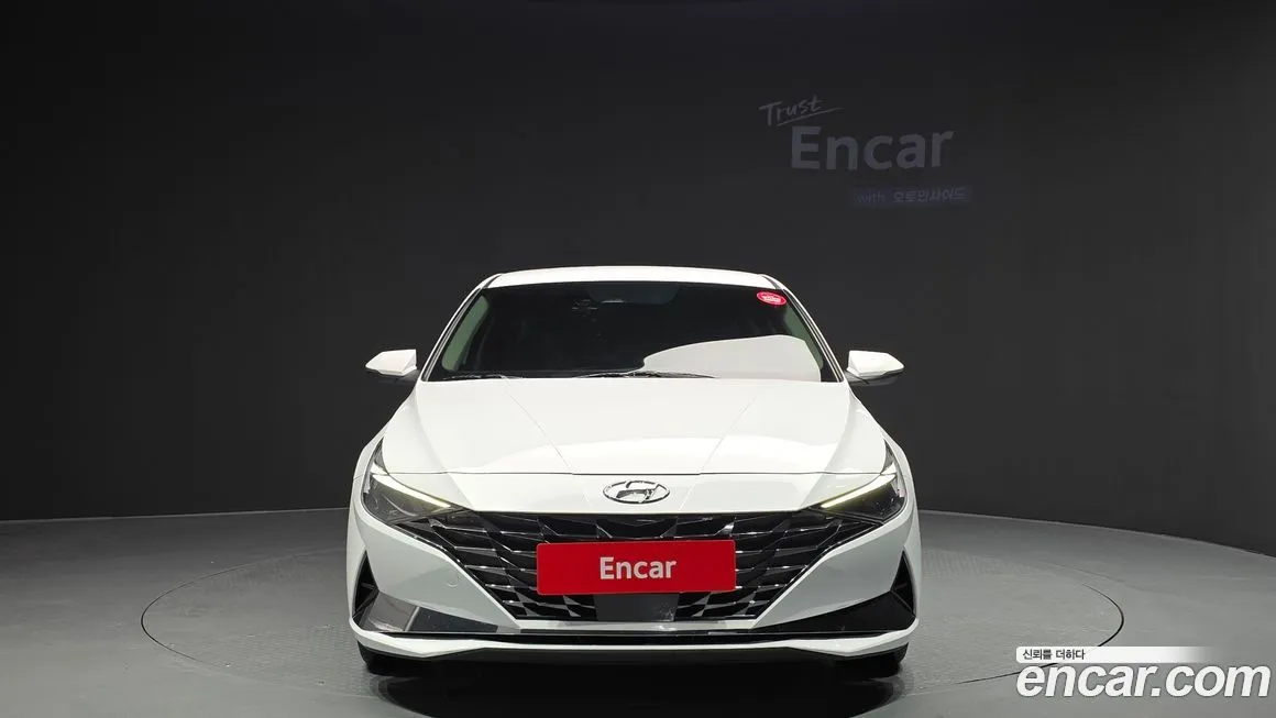 Hyundai AVANTE — фото 3