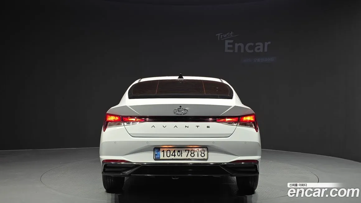 Hyundai AVANTE — фото 4