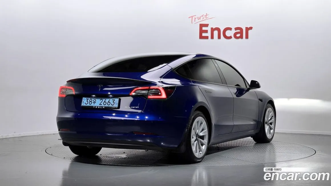 Tesla Model 3 — фото 2
