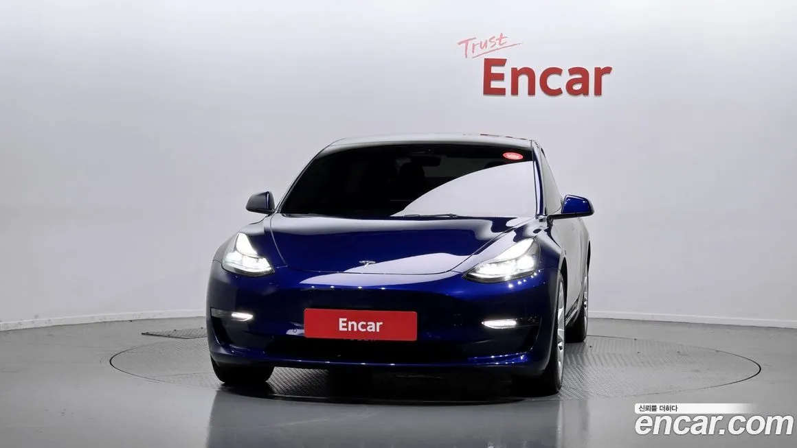 Tesla Model 3 — фото 3