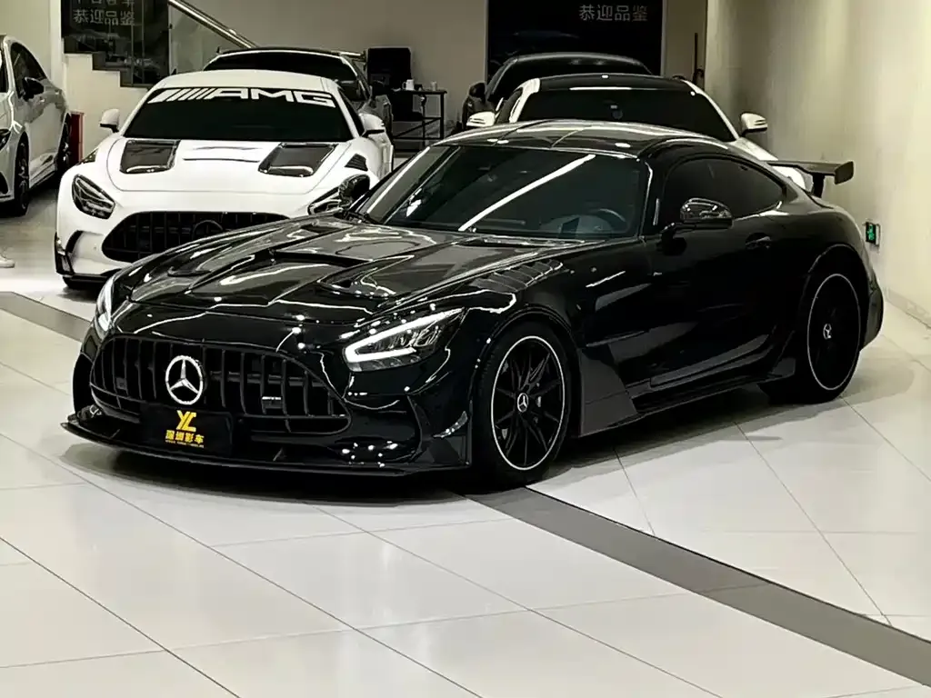 Mercedes-Benz AMG GT — фото 1