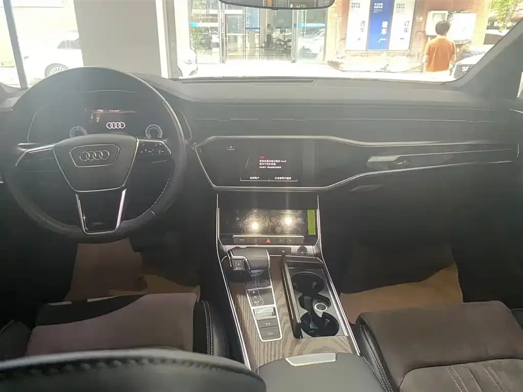 Audi A6L 2022 из CN, фото 4