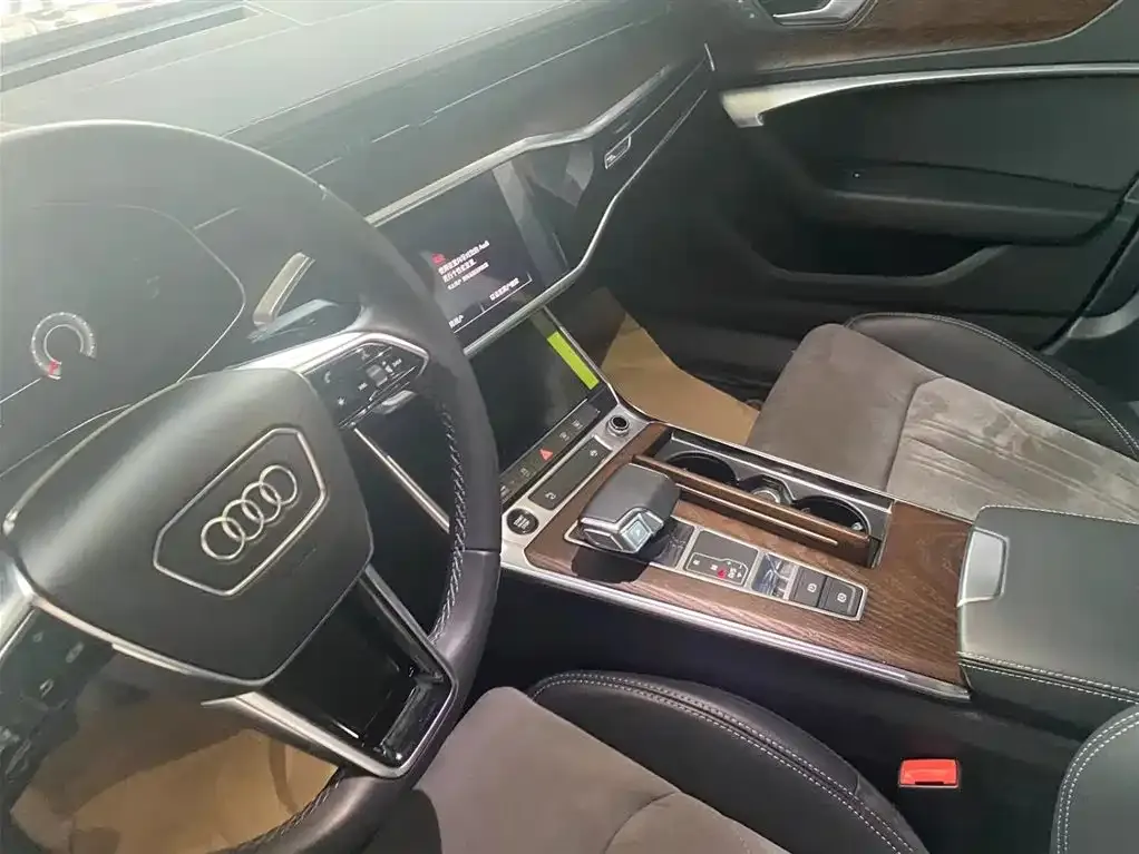 Audi A6L 2022 из CN, фото 5