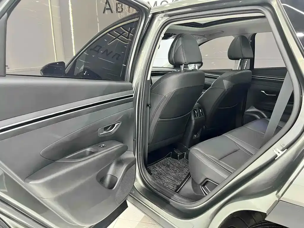 Hyundai Tucson 2022 из CN, фото 8