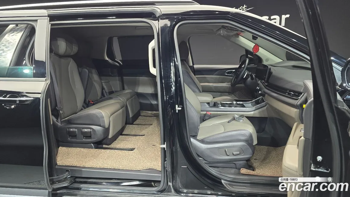 Kia Carnival — фото 10
