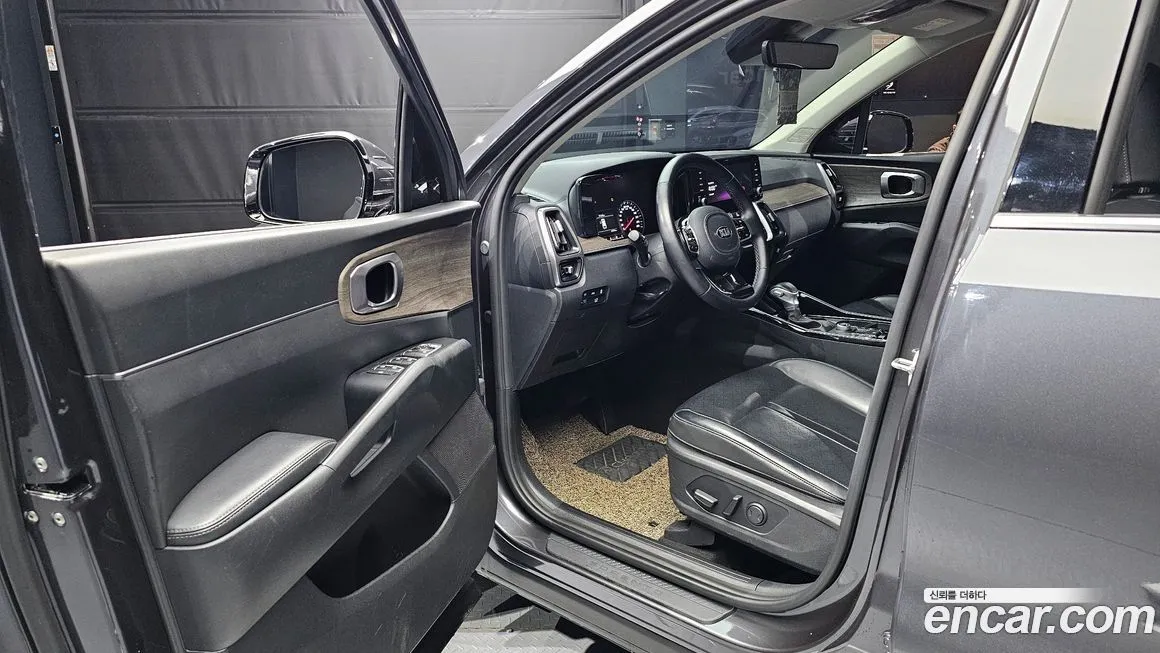 Kia Sorento — фото 10