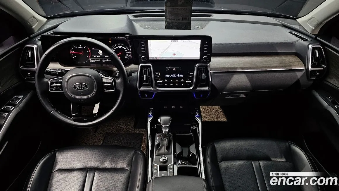 Kia Sorento — фото 7
