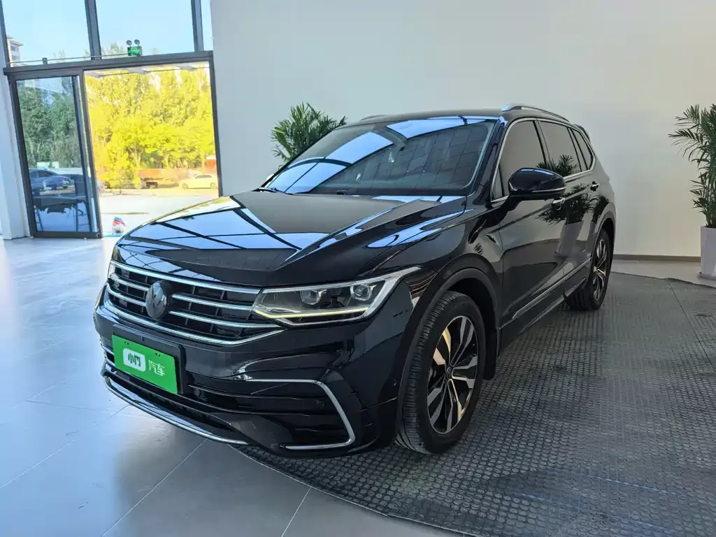 Volkswagen Tiguan L 2021 из CN, фото 1