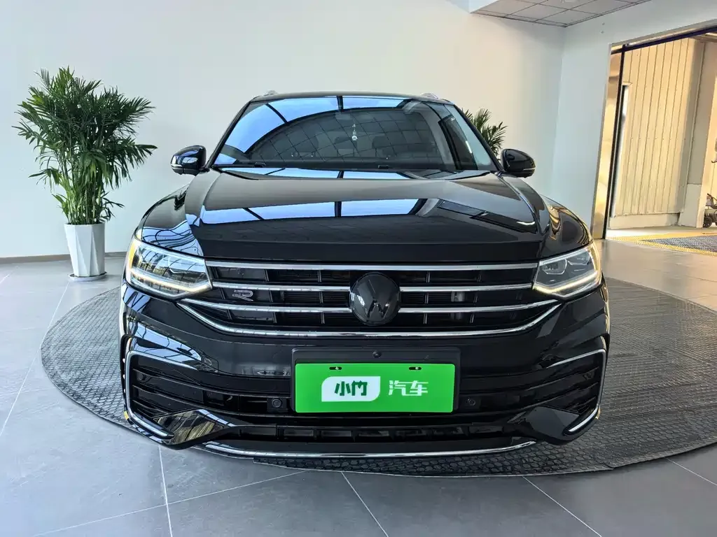 Volkswagen Tiguan L 2021 из CN, фото 2