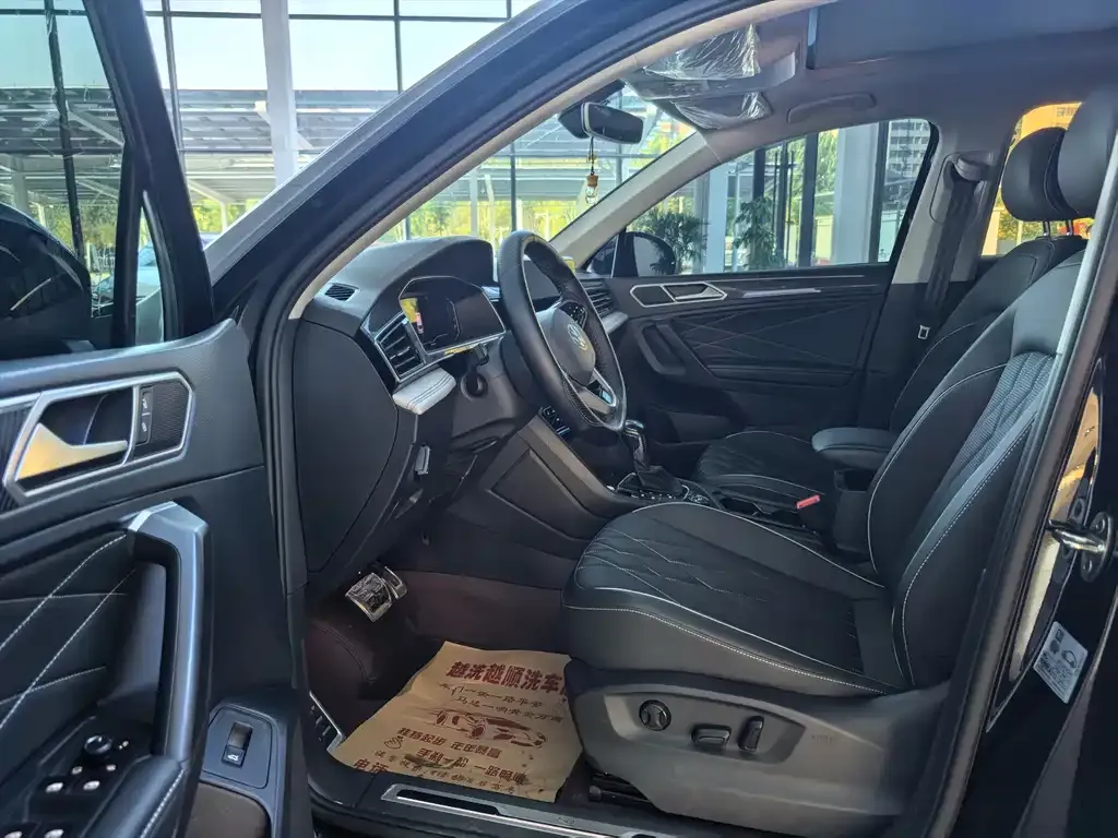 Volkswagen Tiguan L 2021 из CN, фото 5
