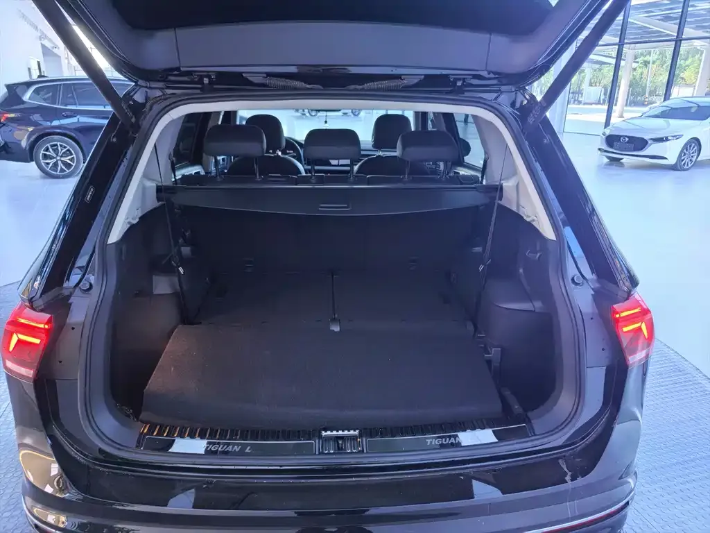 Volkswagen Tiguan L 2021 из CN, фото 9
