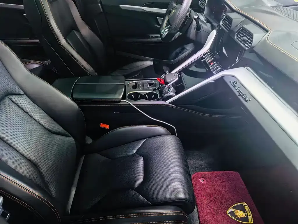 Lamborghini Urus — фото 2