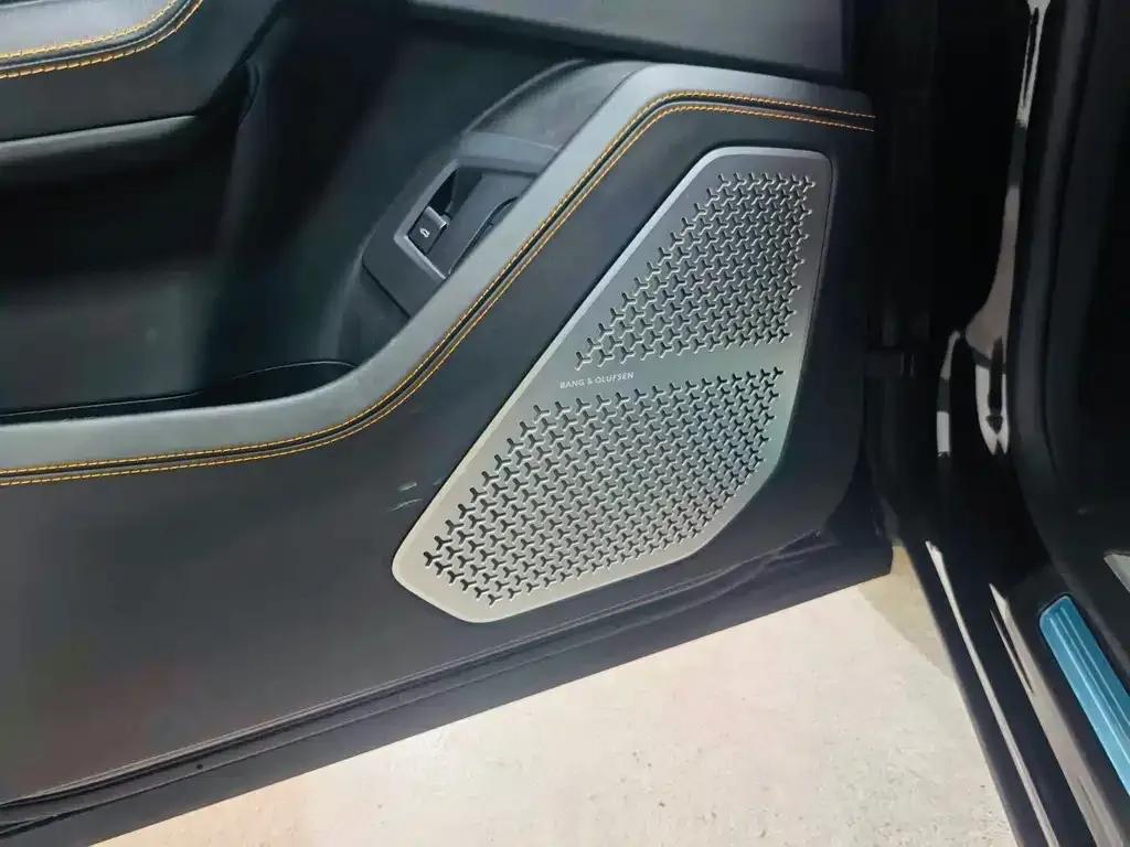 Lamborghini Urus — фото 3