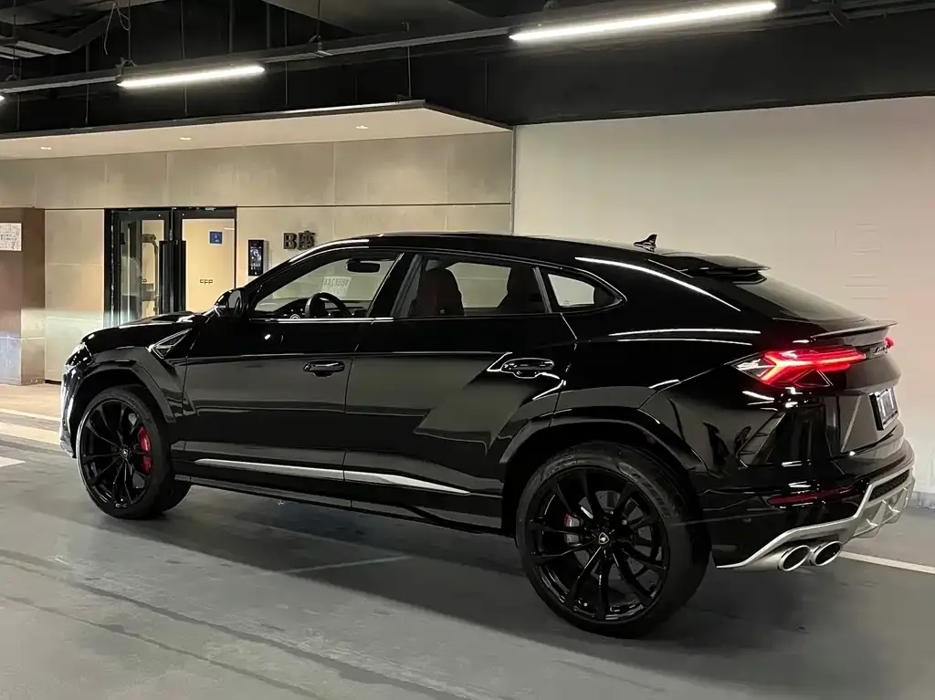 Lamborghini Urus — фото 6