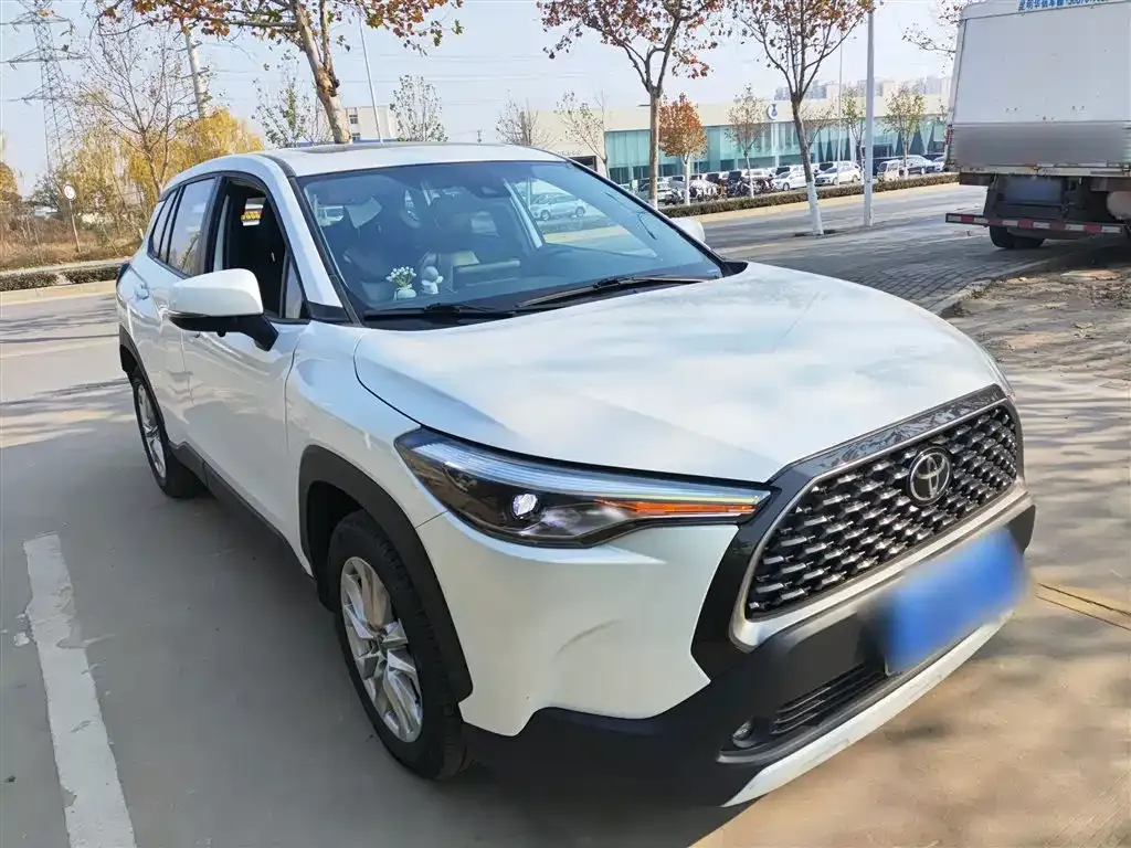 Toyota Corolla Cross 2022 из CN, фото 4