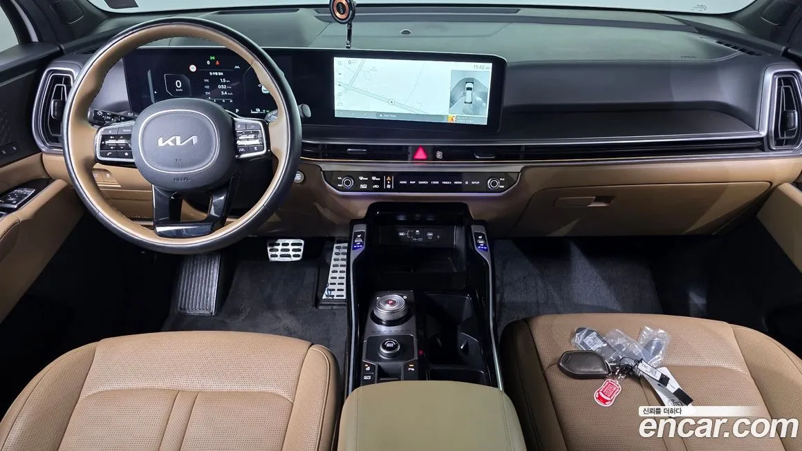Kia Sorento — фото 7