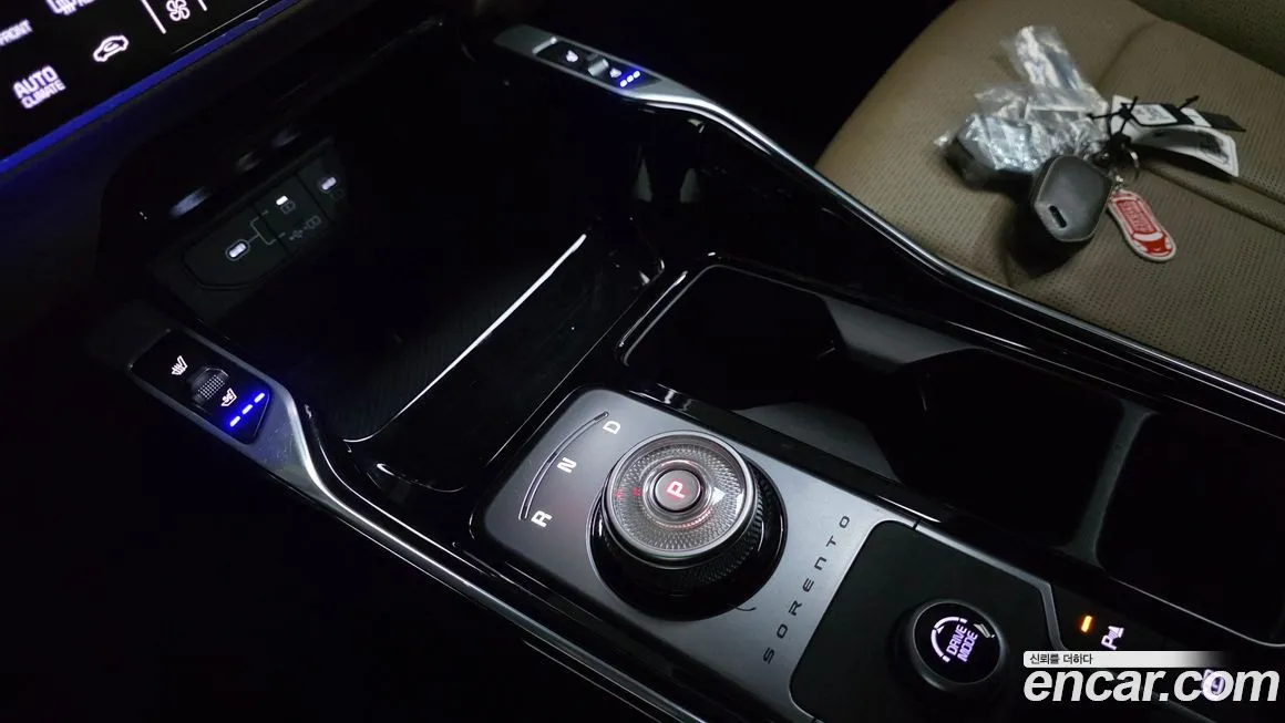 Kia Sorento — фото 9