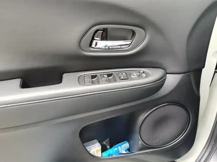 Honda Vezel 2021 из CN, фото 7