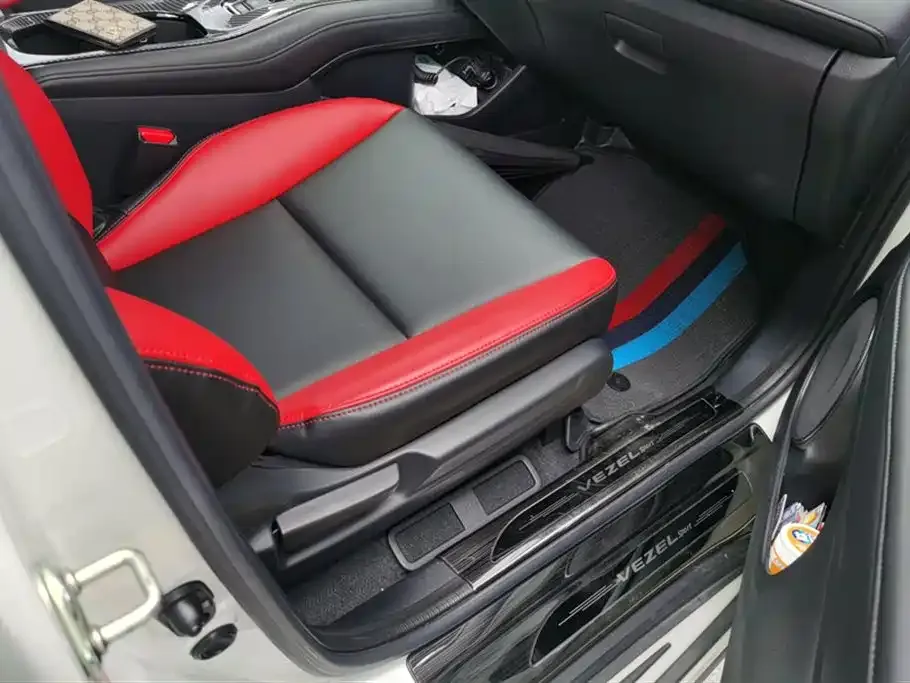 Honda Vezel 2021 из CN, фото 8