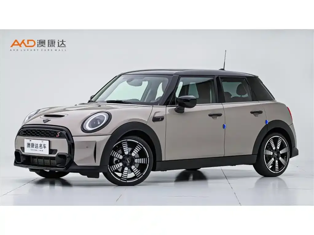 MINI Cooper (3-door) 2023 из CN, фото 1