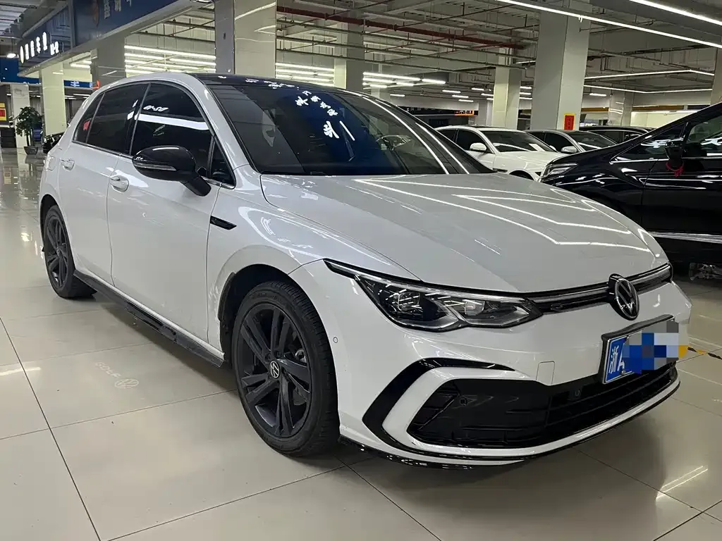 Volkswagen Golf 2022 из CN, фото 3