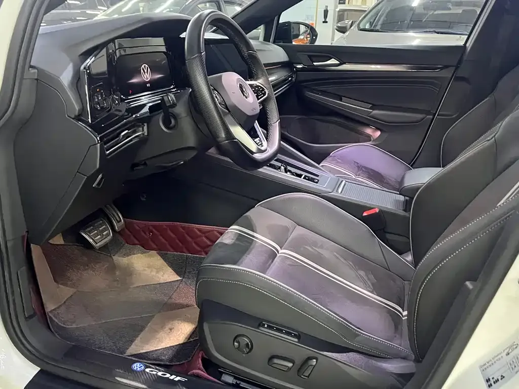 Volkswagen Golf 2022 из CN, фото 5