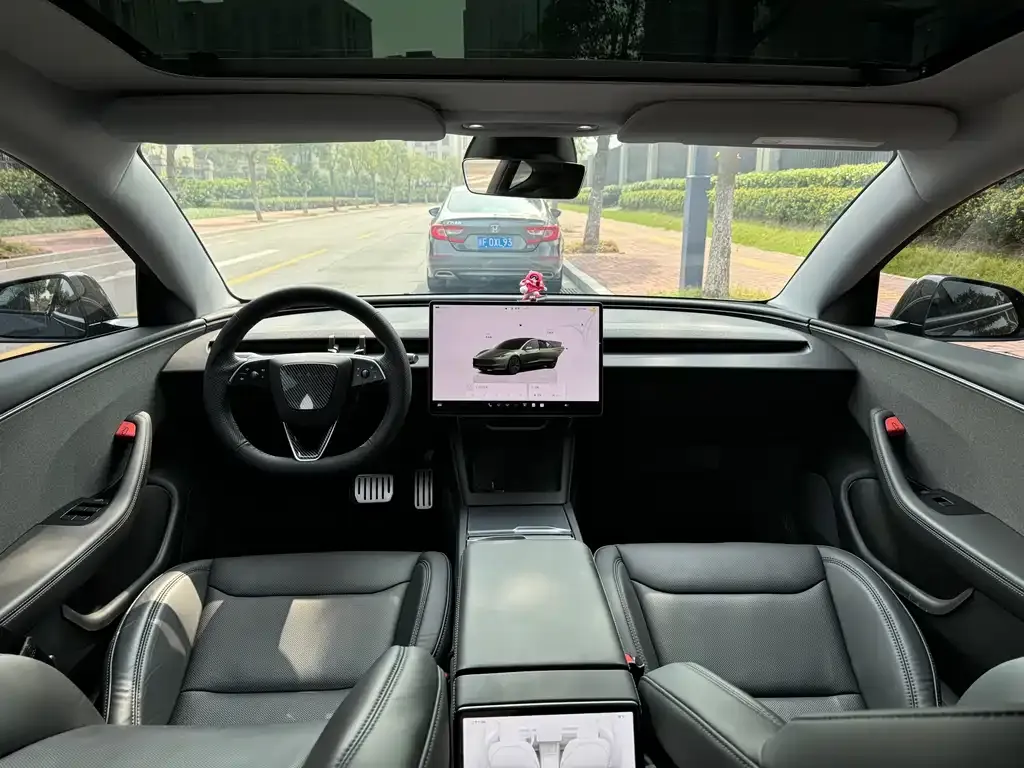 Tesla Model 3 2025 из CN, фото 5