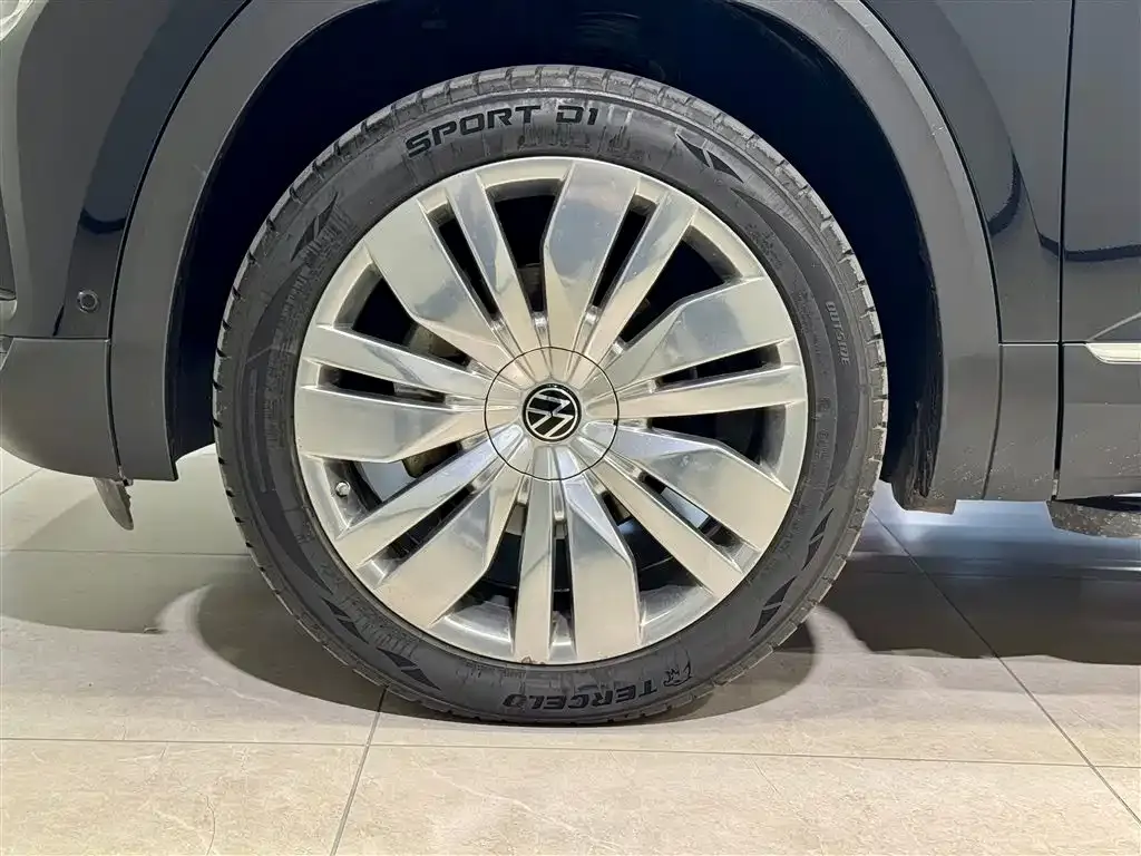Volkswagen Teramont 2023 из CN, фото 10