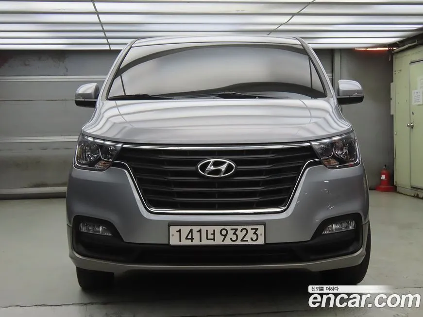 Hyundai Starex 2021 из KR, фото 2