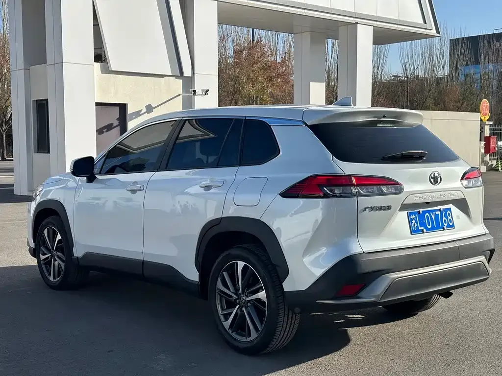 Toyota Frontlander 2022 из CN, фото 5