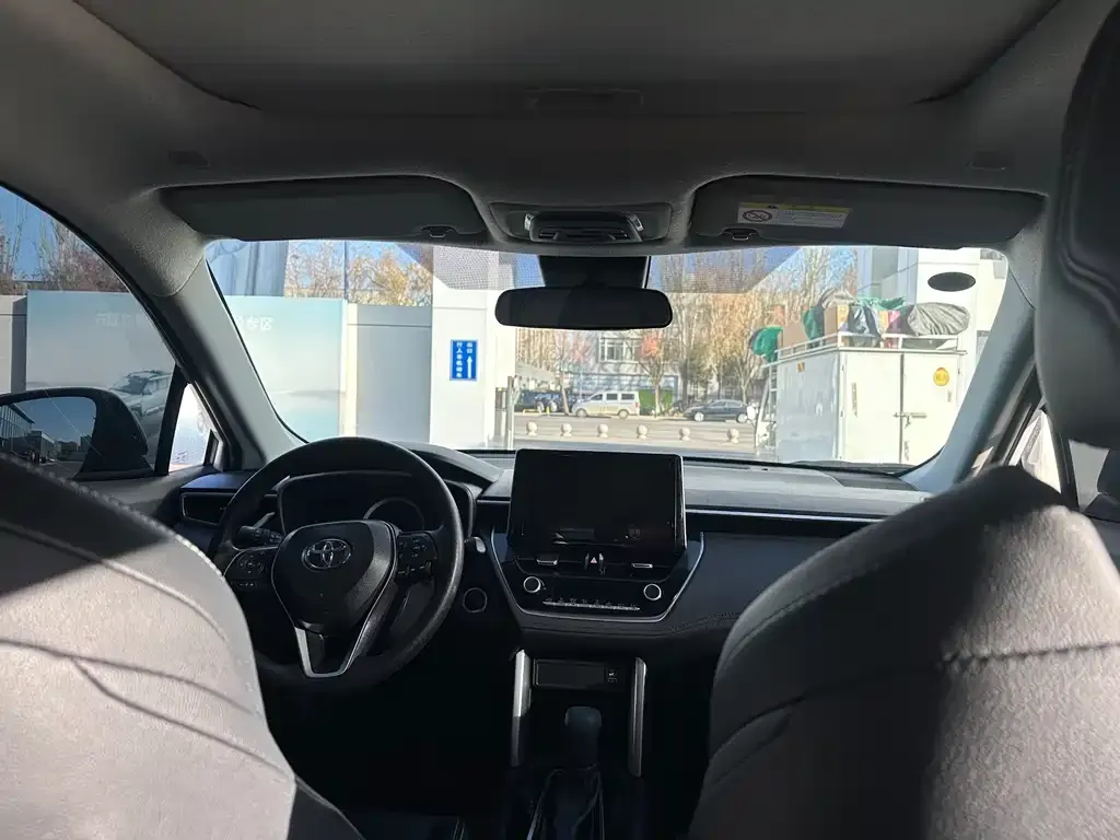 Toyota Frontlander 2022 из CN, фото 8