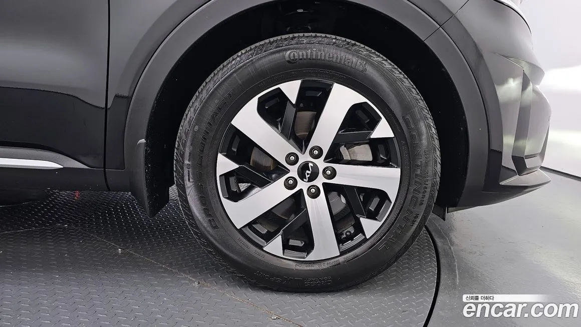 Kia Sorento — фото 5