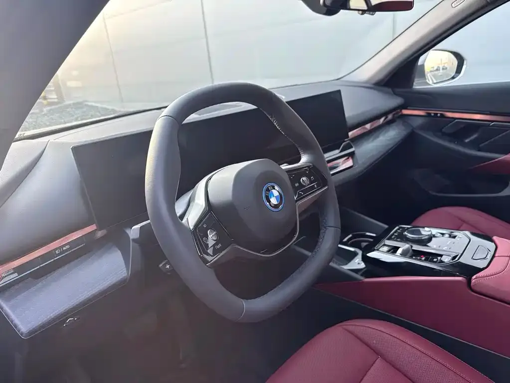 BMW i5 2025 из CN, фото 10