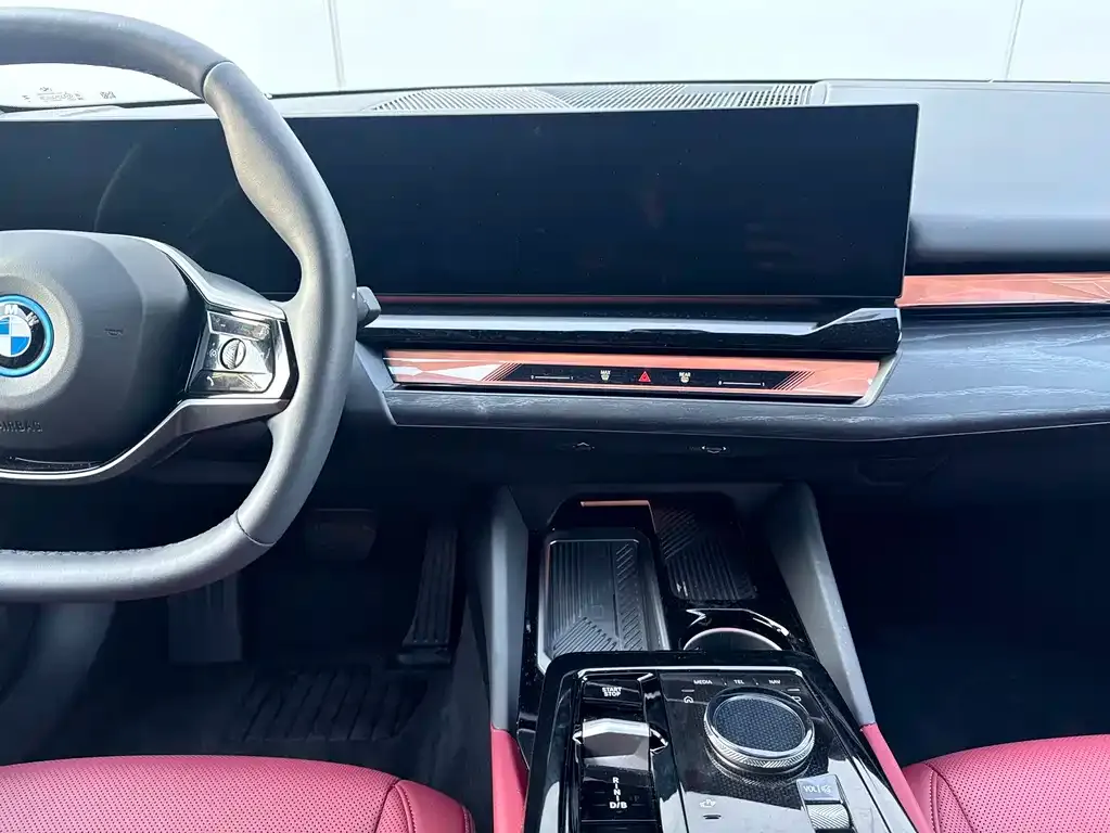 BMW i5 2025 из CN, фото 6
