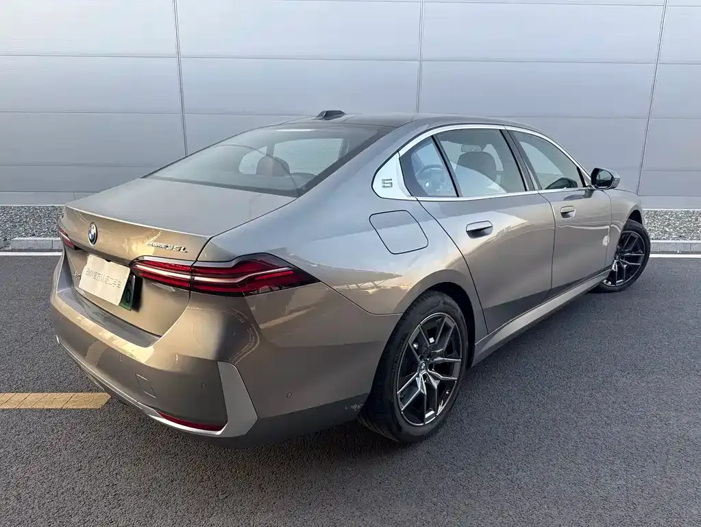 BMW i5 2025 из CN, фото 8